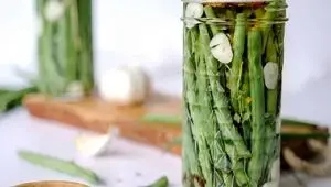 ۳۰دقیقه ای ترشی لوبیا سبز خانگی درست کنید + طرز تهیه