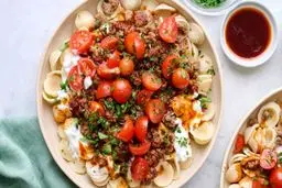 پخت ماکارونی به سبک ترکی با سس ماست