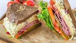 طرز تهیه ساندویچ پاسترامی گرم خانگی