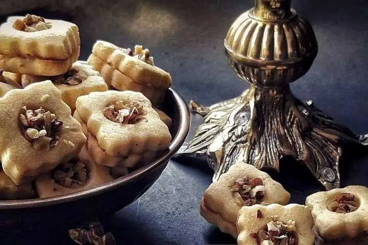 طرز تهیه شیرینی آردی گردویی؛ شیرینی خوشمزه ویژه نوروز