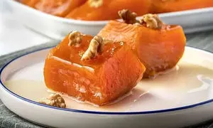  طرز تهیه یک دسر پاییزی متفاوت و خوشمزه با کدو حلوایی و گردو