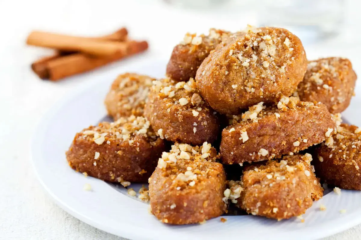  طرز تهیه ملوماکارونا؛ شیرینی سنتی یونانی با عطر پرتقال