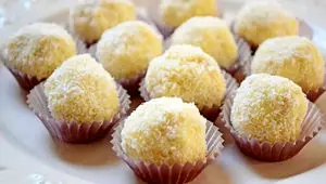  طرز تهیه توپک نارگیلی، یک شیرینی شیک و خوشمزه برای عید نوروز 