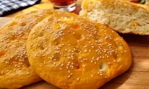 ببینید؛ طرز تهیه نان شیرمال خوشمزه بدون شکر و تخم مرغ

