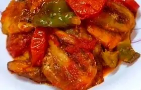 خوراک گوجه و بادمجان ؛ ساده و خوشمزه با قیمتی مناسب