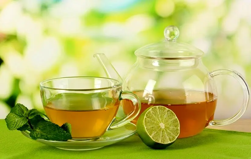 چای سبز با لیمو ؛ نوشیدنی طبیعی برای کاهش وزن و افزایش انرژی