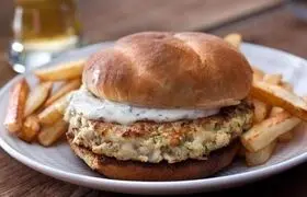 چطور با ماهی، برگر درست کنیم؟