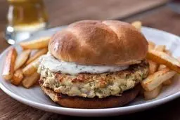 چطور با ماهی، برگر درست کنیم؟