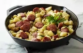 سوسیس سیب زمینی بازاری با طعمی بی‌نظیر 