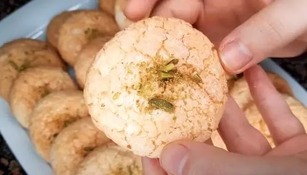 طرز تهیه شیرینی نارگیلی بازاری برای عید نوروز