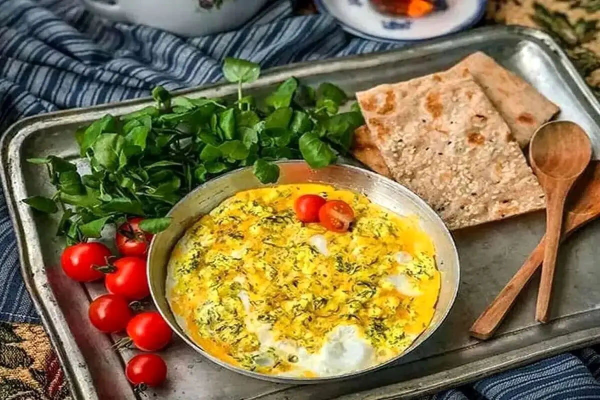 پنیر برشته ؛ غذای خوشمزه شمالی با پنیر محلی و تخم‌مرغ