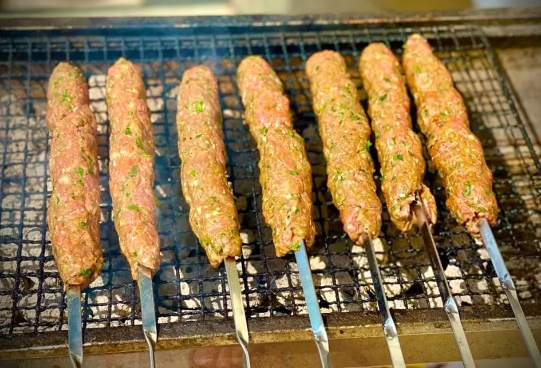 ترفند پخت کباب کوبیده بوقلمون؛ نرم و آبدار