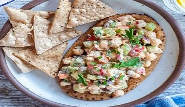 طرز تهیه سالاد نخود لیمویی با ارده