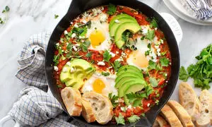 طرز تهیه املت شاک شوکا؛ صبحانه‌ای تونسی