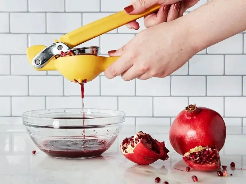 چگونه رب انار ترش درست کنیم ؟ ؛ روش تهیه رب انار حرفه ای