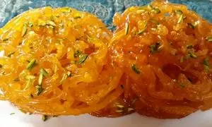 زولبیای قنادی ها را در خانه درست کنید