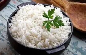 پخت برنج با این روغن هرگز چاق تان نمی کند