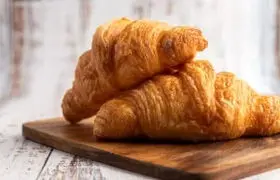  طرز تهیه کروسان سریع و راحت بدون فر با خمیر خانگی برای عصرانه