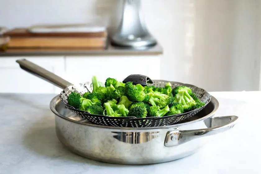 چطوری کلم بروکلی را بخارپز کنیم؟