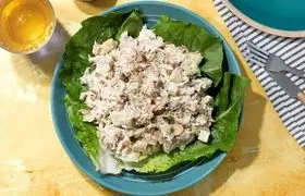 سالاد مرغ ؛ سرشار از پروتئین و مغزها + روش تهیه