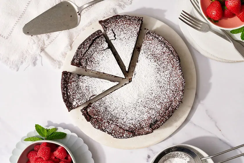 طرز تهیه کیک شکلاتی بدون آرد