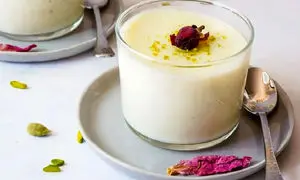  طرز تهیه فرنی نارگیلی؛ دسر آسان و خوشمزه برای شب یلدا