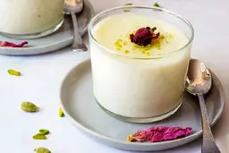  طرز تهیه فرنی نارگیلی؛ دسر آسان و خوشمزه برای شب یلدا