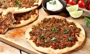 طرز تهیه پیتزا ترکی خوشمزه و پر ملات