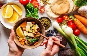 ۸ سبزی ارزان که شما را لاغر می کند