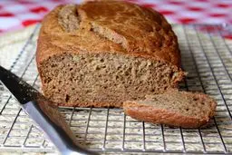 چرا نان سبوس دار انتخاب بهتری برای سلامت شماست؟