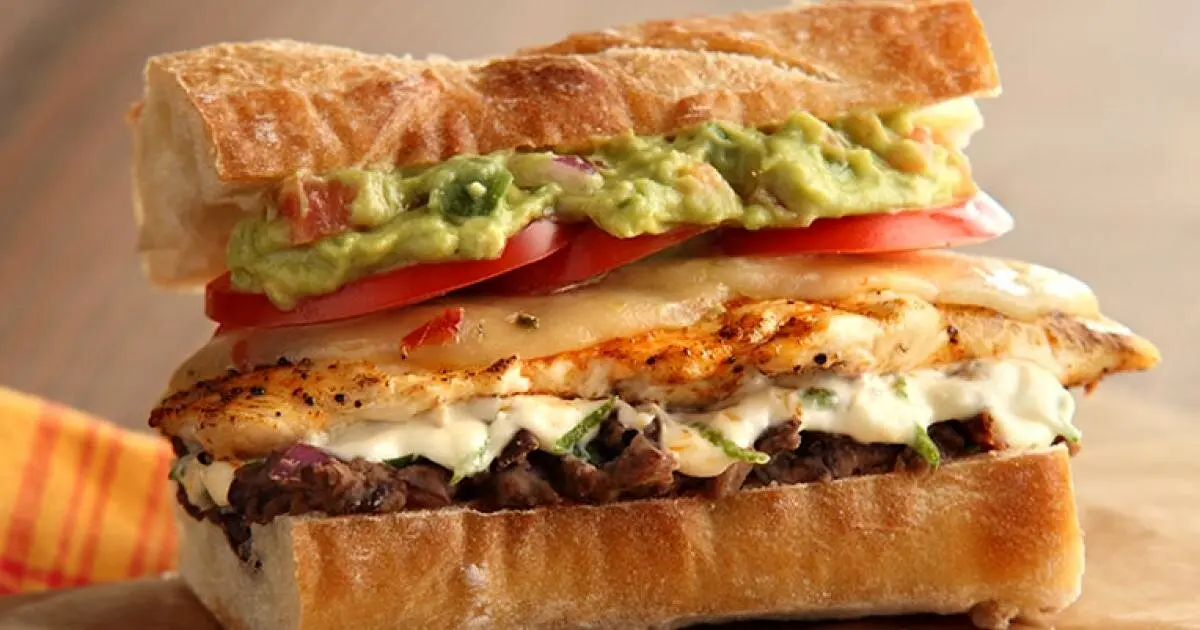 طرز تهیه ساندویچ مرغ مکزیکی همراه با نکات مهم و فوت و فن‌ها
