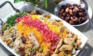 این پلو را همیشه با قارچ می‌پزند!