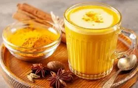 «شیر طلایی» ؛ یک روش ساده برای تهیه این نوشیدنی مفید