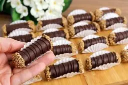 شیرینی میکادو؛ سنتی خانگی در پذیرایی نوروزی