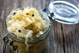 کلم پروبیوتیک چیست؟ راز سلامتی شکم در یک لقمه کلم!