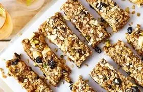 طرز تهیه گرانولا بار برای سالم خورها ؛ بدون شکر، بدون روغن ، بدون فر