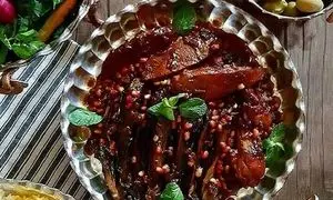 چطور خورشت بادمجان اناری بپزیم؟