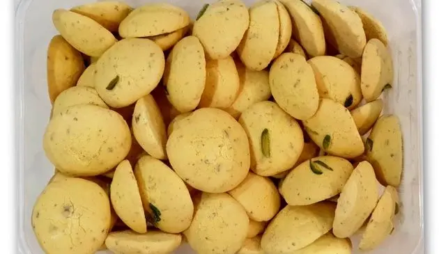 طرز تهیه شیرینی گردویی پفکی در کمتر از نیم‌ساعت