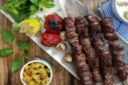 طرز تهیه کباب بستکی ؛ طعم آتشین جنوب روی نان داغ