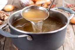 ۷ ترفند کاربردی و ارزان برای مقوی تر کردن غذا