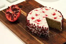 طرز تهیه چیز کیک انار؛ برای شب یلدا آماده شوید