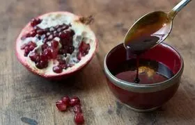 طرز تهیه رب انار خانگی؛ یک چاشنی برای تمام ذائقه‌ها