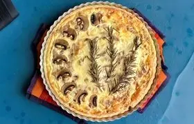 دستور پخت تارت مرغ و قارچ برای پیش غذا، شام یا دورهمی