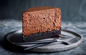 طرز تهیه موس کیک شکلاتی با بافتی نرم