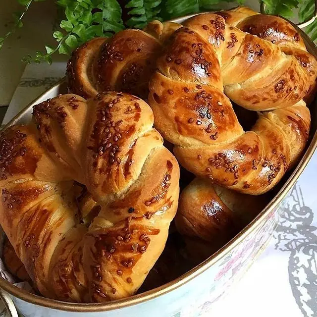 دستور پخت نان آچما ارده و گردو