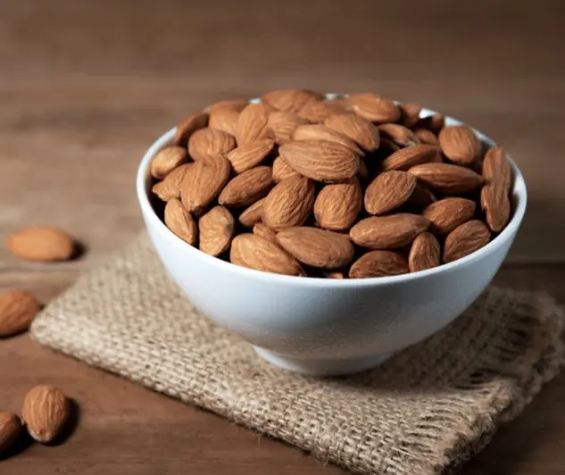 اگر بی‌خوابید؛ این ۸ خوراکی را قبل از خواب بخورید