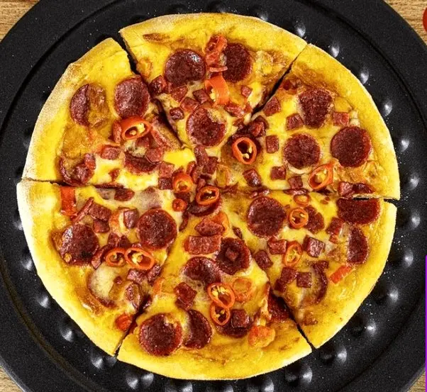 (ویدئو) ترفندهای پخت پیتزا پپرونی در خانه