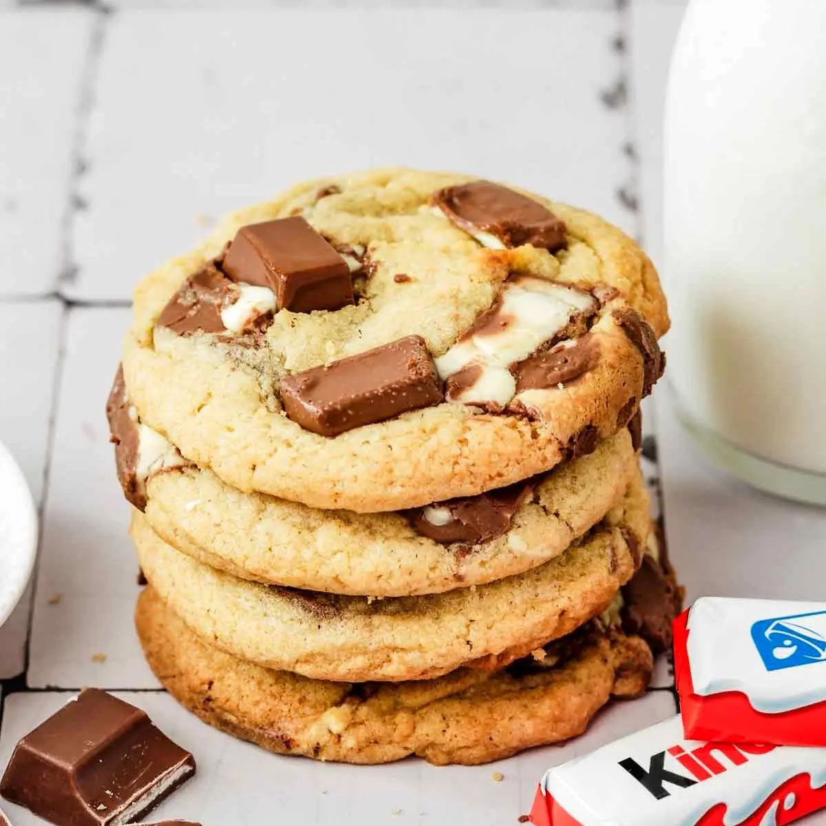 دستور پخت کوکی کیندر شکلاتی