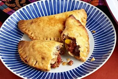 امپاندا؛ نان مغزدار: یک صبحانه گرم اسپانیایی