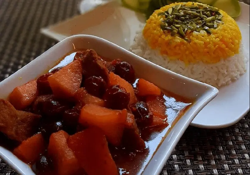 «خورش سیب»، غذایی خوش عطر و طعم مناسب مشکل پسندان